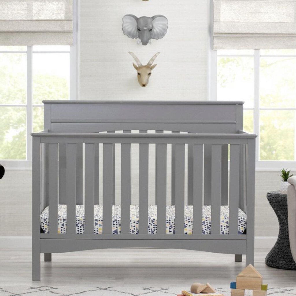 Skylar 6-in-1 Convertible Crib