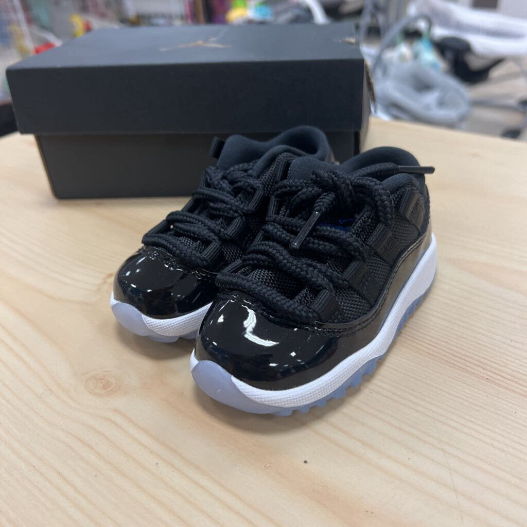 11 Retro Low TD 'Space Jam' NEW w/ Box