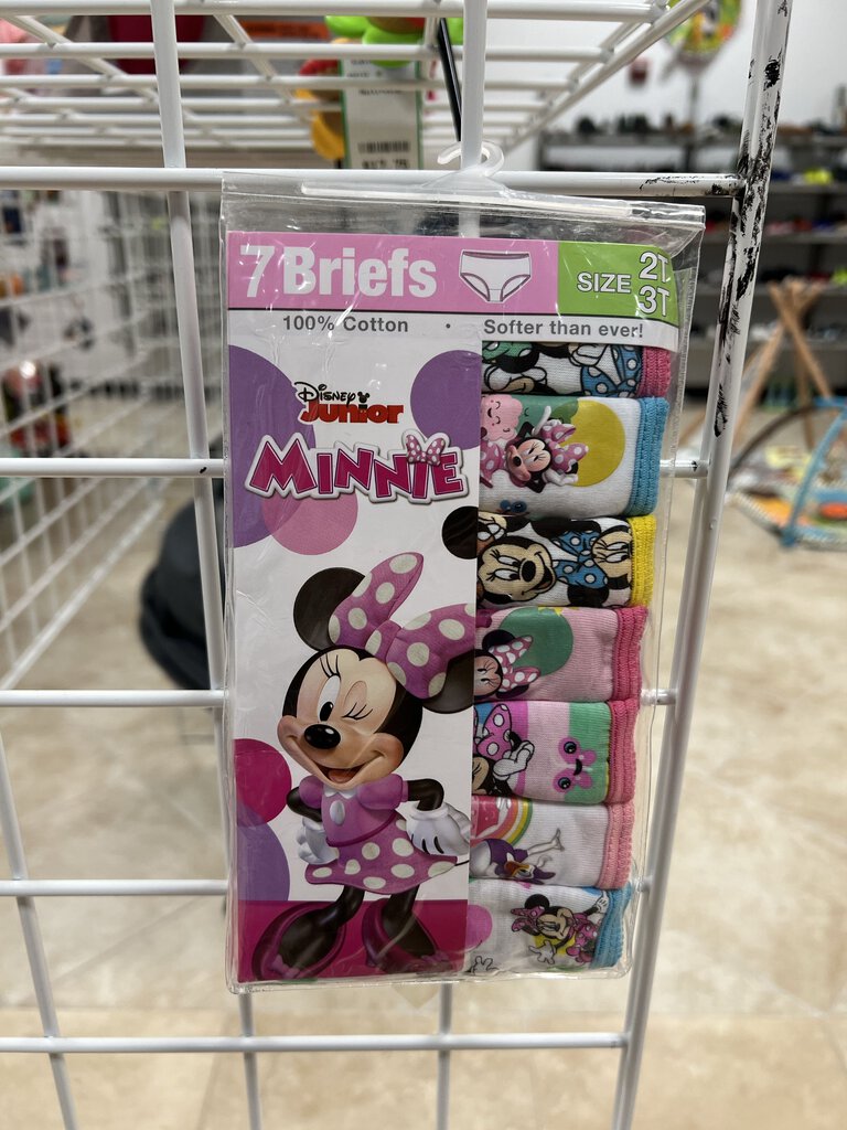 *New Minnie Mouse